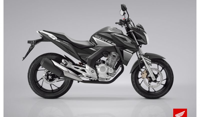 CB 250 TWISTER lleno